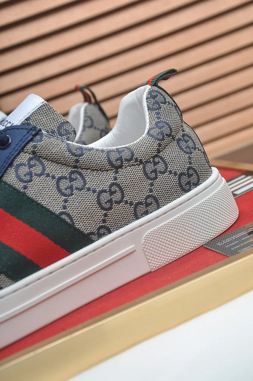 Men's men's shoes💰420💶[GUCCI Gucci] official website 1:1 men's sports shoes are now on the market, using original Gucci fabric + gluten lining, plus the official website original 1:1 comfortable outsole. Fashionable and versatile, super comfortable and breathable. 5 colors available, standard shoe size 38/45 (custom-made sizes 45 are non-refundable)